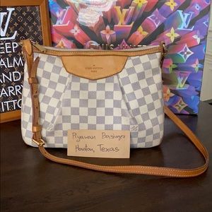 Authentic Louis Vuitton Siracusa PM